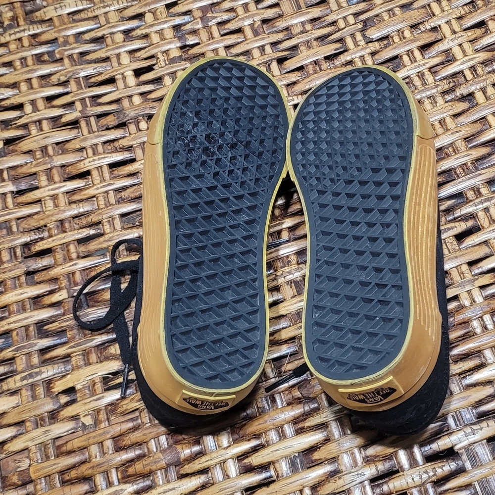 Vans Harry Potter Gold Sneakers 5.5 - Picture 14 of 16